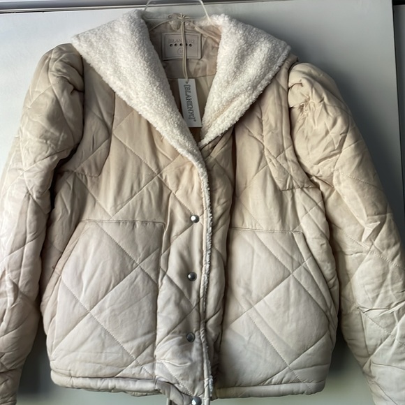NWT with defects Blank NYC Warm Hearts Quilted Sherpa Jacket read - Picture 3 of 8